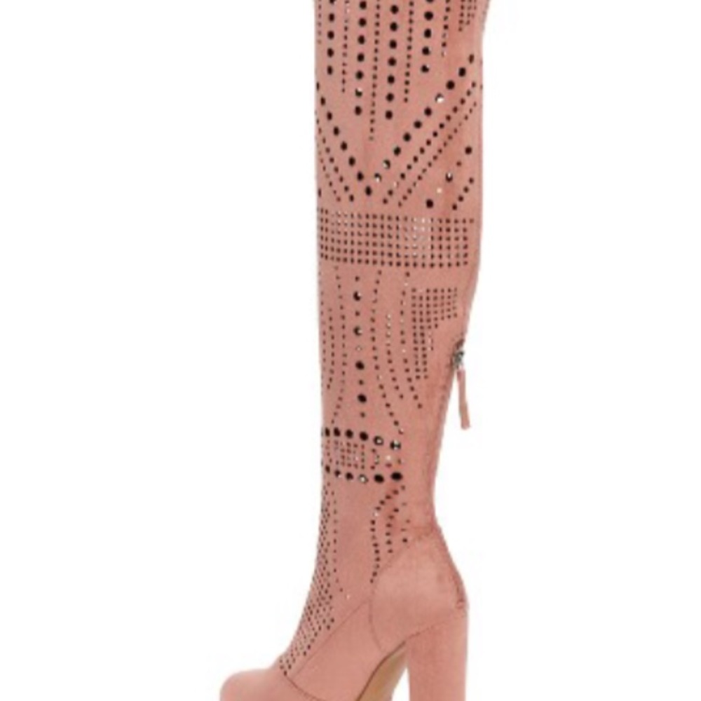 Steve Madden rose  suede boots! Sharp